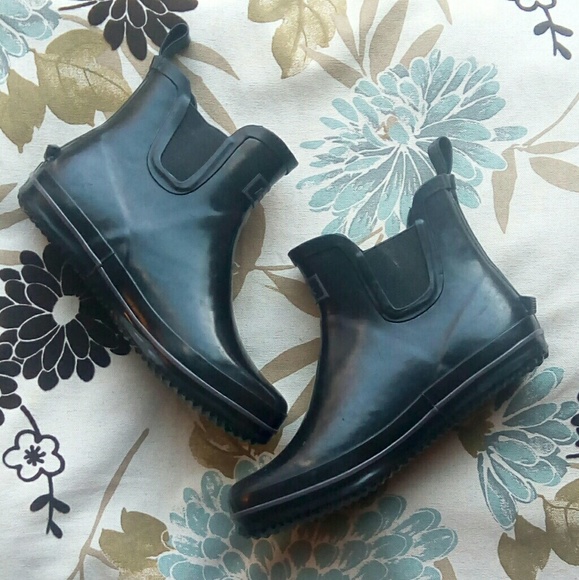 Kamik Shoes - NWOT Size 7 Kamik Short Rain Boots Black